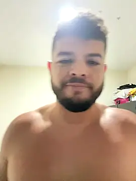 omarfer19 online show from January 6, 2026, 4:22 pm