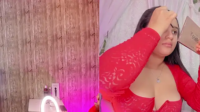 Victoria Poncce1 online show from February 18, 2026, 12:01 pm