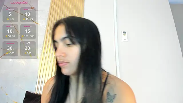 AlanaBlair  online show from February 8, 2026, 12:25 pm