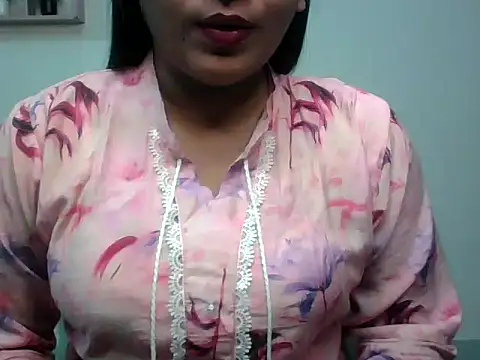 Snapshot of Sima_Roy95 chatting on January 15, 2026, 4:32 pm Sima Roy95 online show from January 15, 2026, 4:32 pm