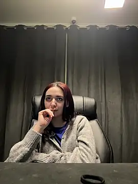 Snapshot of AmayaDominique chatting on February 20, 2026, 12:18 am AmayaDominique online show from February 20, 2026, 12:18 am