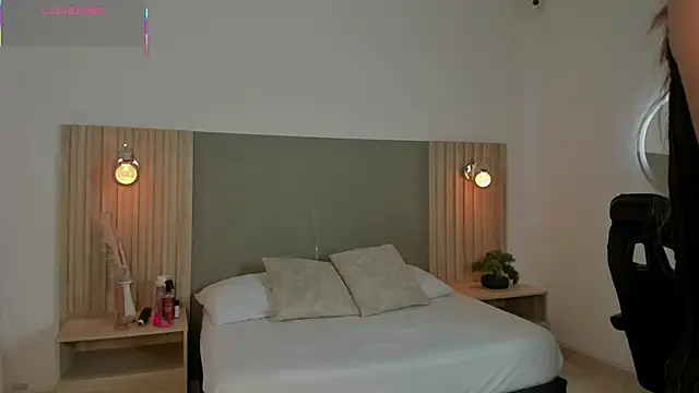 Snapshot of scarlett_rosse_x chatting on February 7, 2026, 2:08 am scarlett rosse x online show from February 7, 2026, 2:08 am