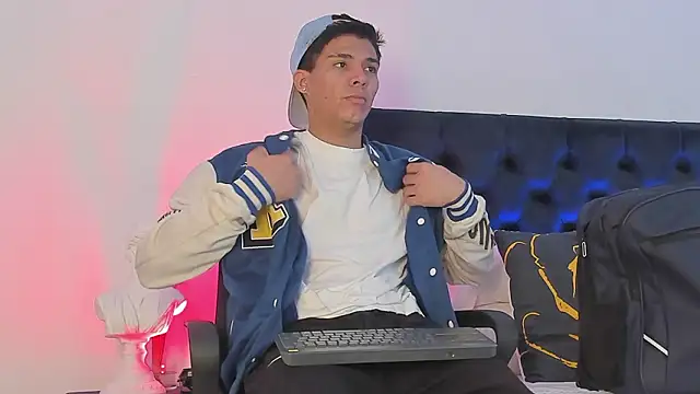 Marcus Moreno online show from February 25, 2026, 12:00 am