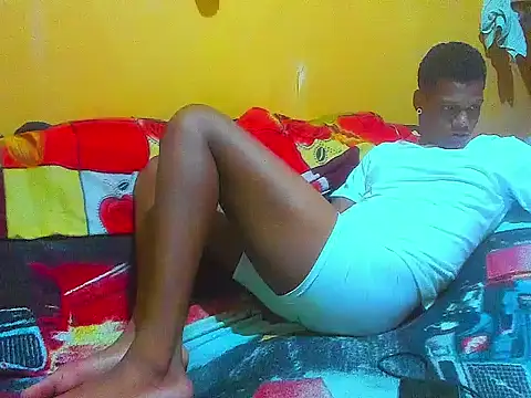 Snapshot of aunstin_mohamme chatting on March 20, 2026, 4:46 am aunstin mohamme online show from March 20, 2026, 4:46 am