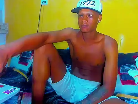 Snapshot of aunstin_mohamme chatting on April 14, 2026, 11:43 pm aunstin mohamme online show from April 14, 2026, 11:43 pm