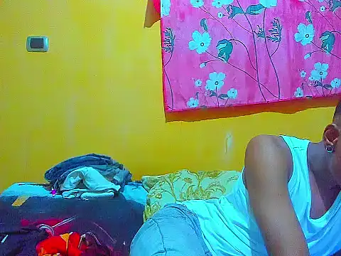 Snapshot of aunstin_mohamme chatting on March 7, 2026, 3:02 am aunstin mohamme online show from March 7, 2026, 3:02 am