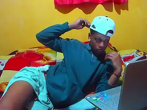 Snapshot of aunstin_mohamme chatting on March 23, 2026, 8:03 am aunstin mohamme online show from March 23, 2026, 8:03 am