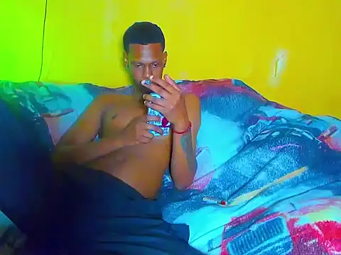 Snapshot of aunstin_mohamme chatting on April 9, 2026, 6:52 am aunstin mohamme online show from April 9, 2026, 6:52 am