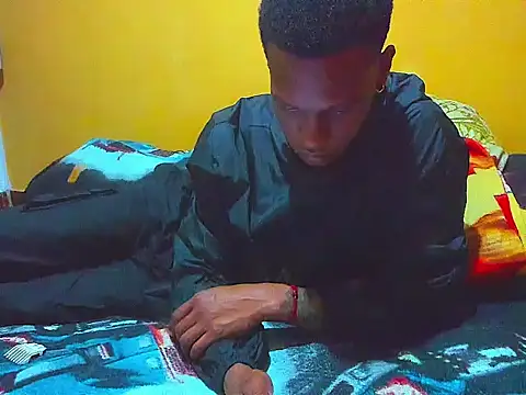 Snapshot of aunstin_mohamme chatting on March 10, 2026, 6:50 am aunstin mohamme online show from March 10, 2026, 6:50 am