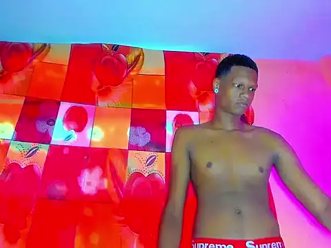 Snapshot of aunstin_mohamme chatting on April 5, 2026, 8:26 pm aunstin mohamme online show from April 5, 2026, 8:26 pm