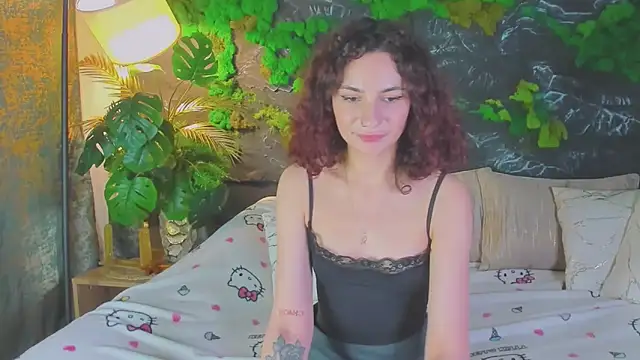 RIANA SI online show from June 4, 2026, 8:35 pm