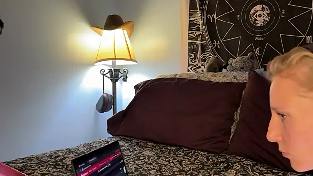 Snapshot of mysunidreamss chatting on February 5, 2026, 2:07 am mysunidreamss online show from February 5, 2026, 2:07 am