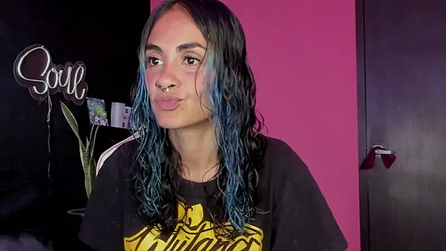 azula lillet online show from April 15, 2026, 10:10 pm