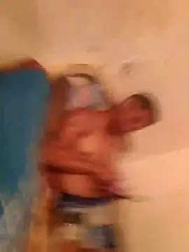 Chiquitoperopeligroso4 online show from January 12, 2026, 3:13 am