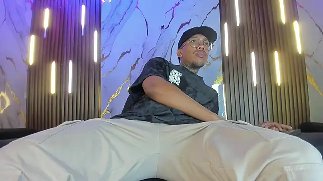 ThiagoBerry online show from February 2, 2026, 11:09 am