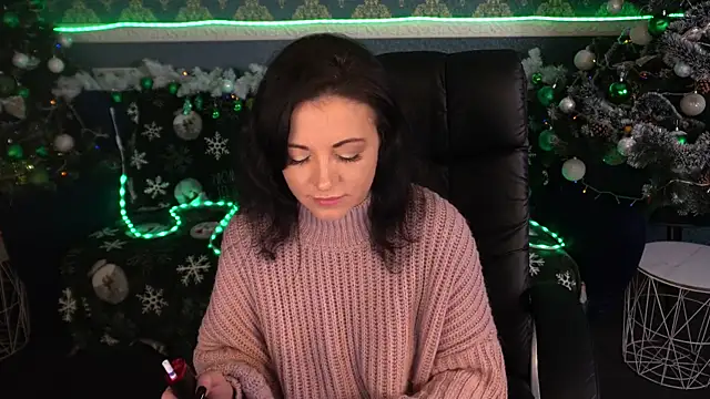 Dafni Monn online show from December 21, 2025, 6:37 am