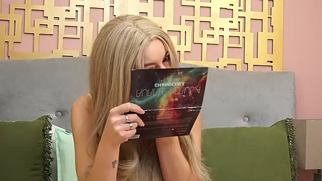 BellaNoirX online show from February 23, 2026, 5:09 am