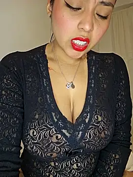 Snapshot of Angelmoon04 chatting on April 16, 2026, 2:01 am Angelmoon04 online show from April 16, 2026, 2:01 am