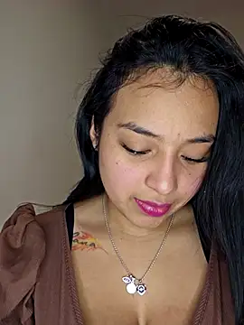 Snapshot of Angelmoon04 chatting on March 7, 2026, 2:29 am Angelmoon04 online show from March 7, 2026, 2:29 am