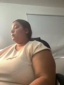 tatikanyx online show from July 10, 2026, 3:23 pm