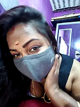Tamil Hot Priya online show from March 3, 2026, 5:42 pm