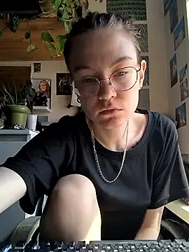 Shy Bamby online show from June 3, 2026, 8:48 am