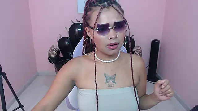 Snapshot of Choloeadams_xxx chatting on February 24, 2026, 7:48 pm Choloeadams xxx online show from February 24, 2026, 7:48 pm