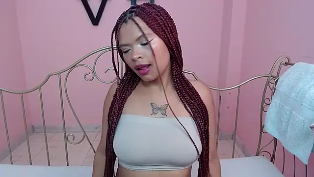 Snapshot of Choloeadams_xxx chatting on February 7, 2026, 1:24 am Choloeadams xxx online show from February 7, 2026, 1:24 am