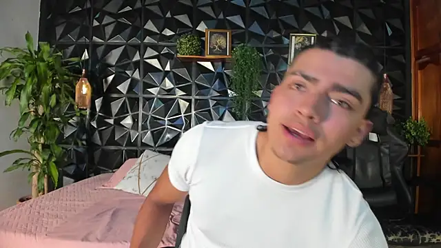 elliot colton online show from July 20, 2026, 6:43 pm