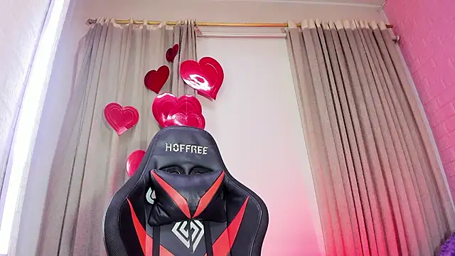 Snapshot of Engel_boss chatting on February 13, 2026, 4:34 am Engel boss online show from February 13, 2026, 4:34 am