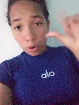 Snapshot of ApaO_30 chatting on January 7, 2026, 6:46 pm ApaO 30 online show from January 7, 2026, 6:46 pm