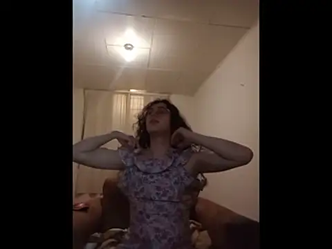 Snapshot of Harilover chatting on January 14, 2026, 8:29 am Harilover online show from January 14, 2026, 8:29 am