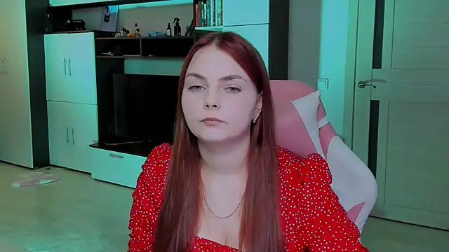 Snapshot of LoAslley chatting on January 13, 2026, 5:28 pm LoAslley online show from January 13, 2026, 5:28 pm