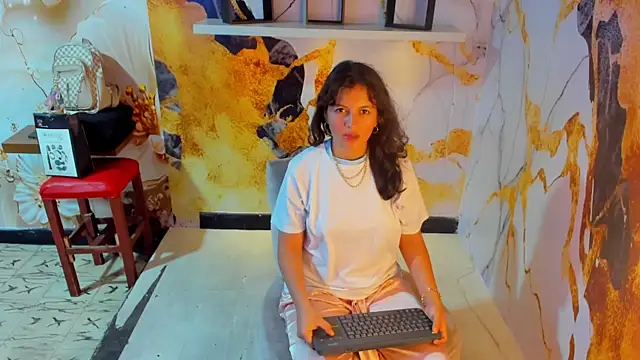 MiaBella18 online show from January 10, 2026, 7:20 pm