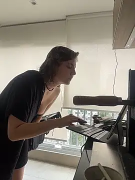 Snapshot of witchdub chatting on March 3, 2026, 4:03 pm witchdub online show from March 3, 2026, 4:03 pm