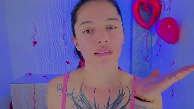 Snapshot of Harley_quinzell chatting on February 18, 2026, 6:37 pm Harley quinzell online show from February 18, 2026, 6:37 pm