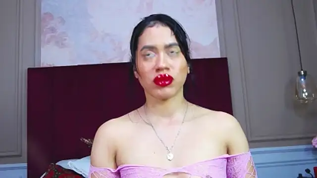 Snapshot of GiaTegel chatting on February 4, 2026, 11:55 pm GiaTegel online show from February 4, 2026, 11:55 pm