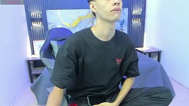 Snapshot of Dark_Desiree18 chatting on February 1, 2026, 12:03 pm Dark Desiree18 online show from February 1, 2026, 12:03 pm