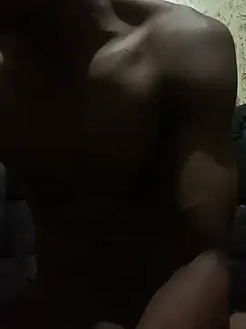 Snapshot of blackmannfly chatting on April 4, 2026, 7:42 pm blackmannfly online show from April 4, 2026, 7:42 pm