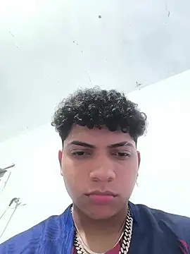 Snapshot of VersedChip chatting on February 15, 2026, 7:51 am VersedChip online show from February 15, 2026, 7:51 am