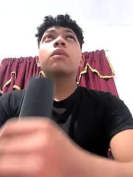 Snapshot of VersedChip chatting on February 8, 2026, 1:14 am VersedChip online show from February 8, 2026, 1:14 am