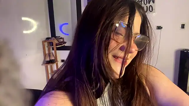 ivy velvet online show from July 22, 2026, 1:51 am