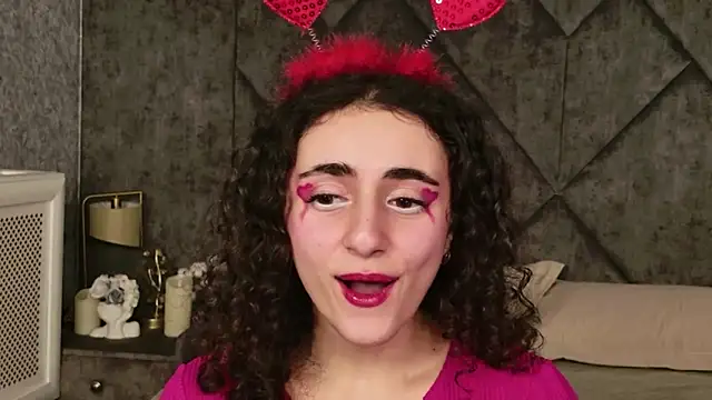 Snapshot of Susan_Fors chatting on February 14, 2026, 8:14 am Susan Fors online show from February 14, 2026, 8:14 am