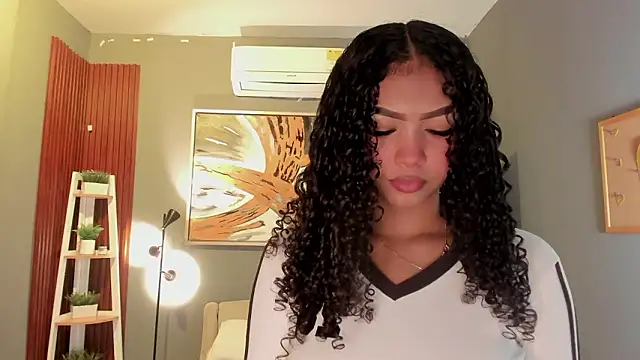 ailann  online show from March 26, 2026, 7:45 pm