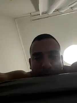 Snapshot of nailha20 chatting on January 7, 2026, 11:21 pm nailha20 online show from January 7, 2026, 11:21 pm