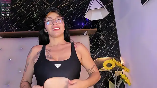 Renata blue online show from March 10, 2026, 9:41 pm