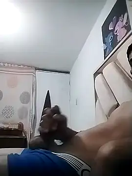 Luisferantuan08 online show from January 11, 2026, 10:49 pm