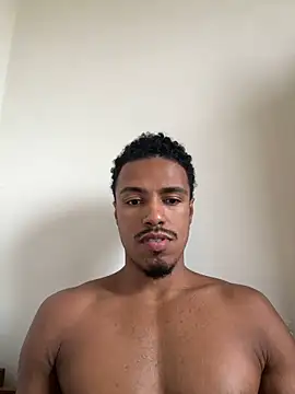 LorenzoBlack27 online show from May 19, 2026, 7:21 pm