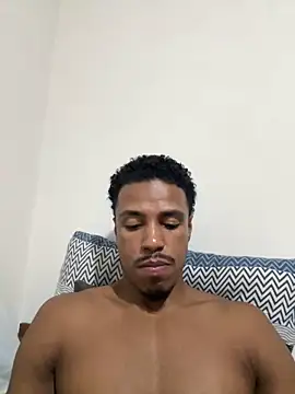 LorenzoBlack27 online show from May 15, 2026, 11:47 pm