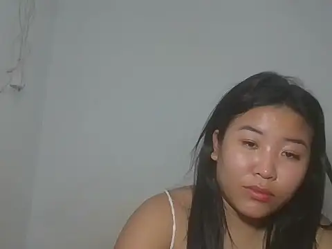 Zyeiii online show from March 26, 2026, 9:35 pm